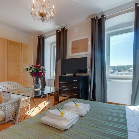 Hotel Vindobona Mali Lošinj Zewnętrze zdjęcie